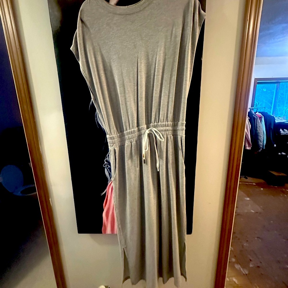 Smash and Tess dress sweatsuit material